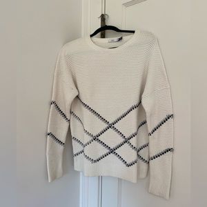 Vince/ Bergdorf knit white and black pattern sweater